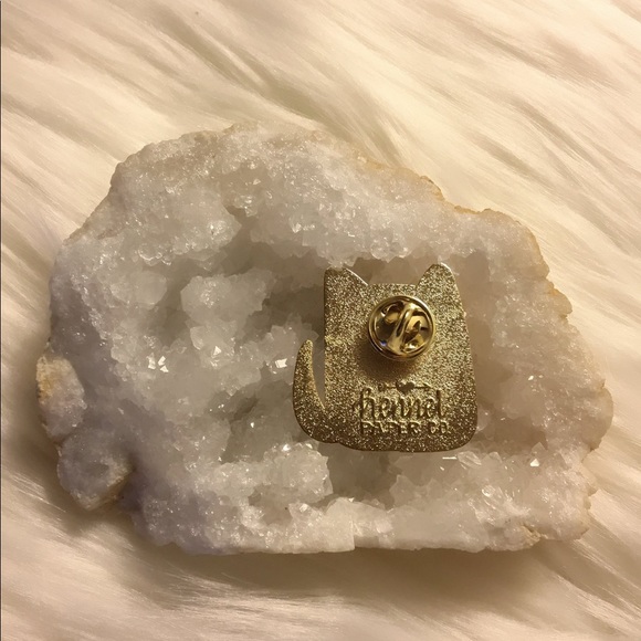 🧧SALE 3/$15 Dog Mom White Enamel Pin by Hennelpaperco - Picture 4 of 4